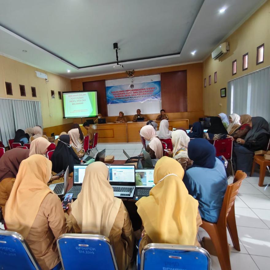 SOSIALISASI PENGEMBANGAN SISTEM INFORMASI DESA DA KELURAHAN (WEBSIDE DESA DAN KELURAHAN)